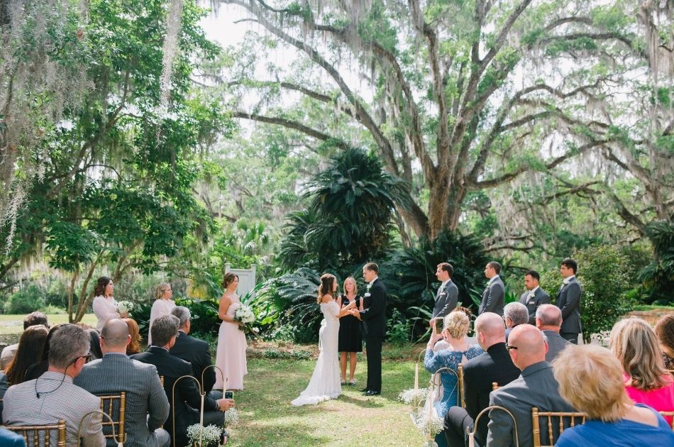 getting married outdoors in Tallahassee